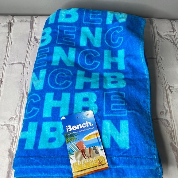 Bench Oversized Beach Towel - Picture 4 of 7